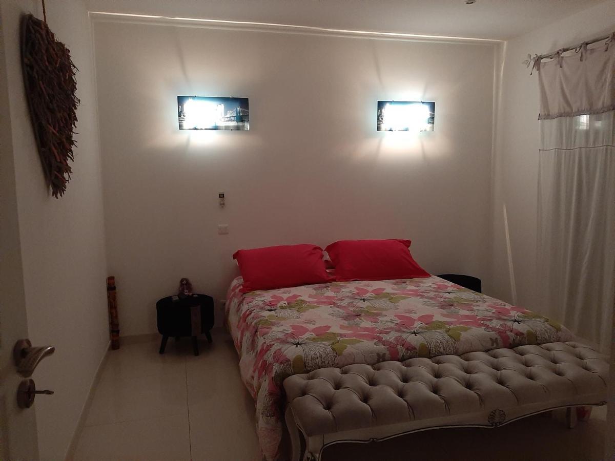 Bed and Breakfast Les Collines D'Ugernum Beaucaire  Zewnętrze zdjęcie