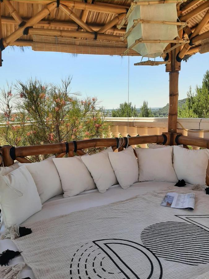 Bed and Breakfast Les Collines D'Ugernum Beaucaire  Zewnętrze zdjęcie
